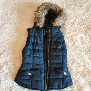H&M Puffer vest size 8